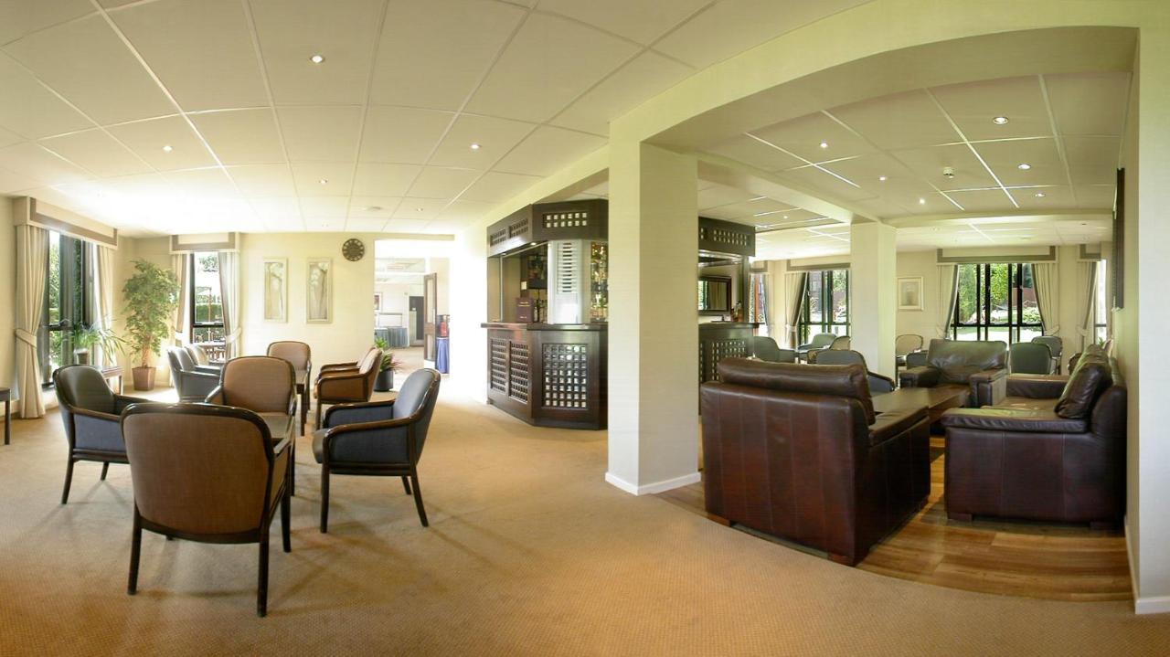 Lane End Hotel High Wycombe Eksteriør billede